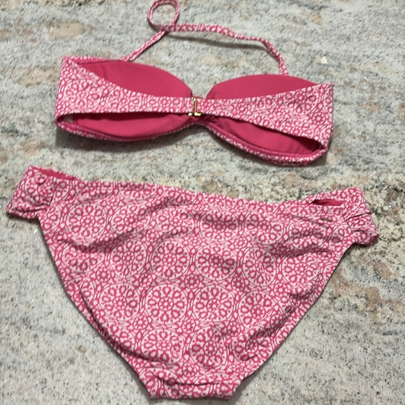 10/$30 Tommy Hilfiger Bikini - Picture 6 of 10